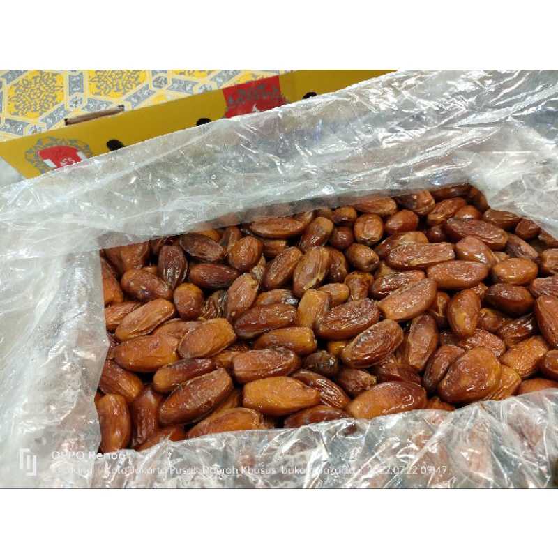 Kurma Tunisia Madu Non Tangkai 5 kg - Deglet Nour