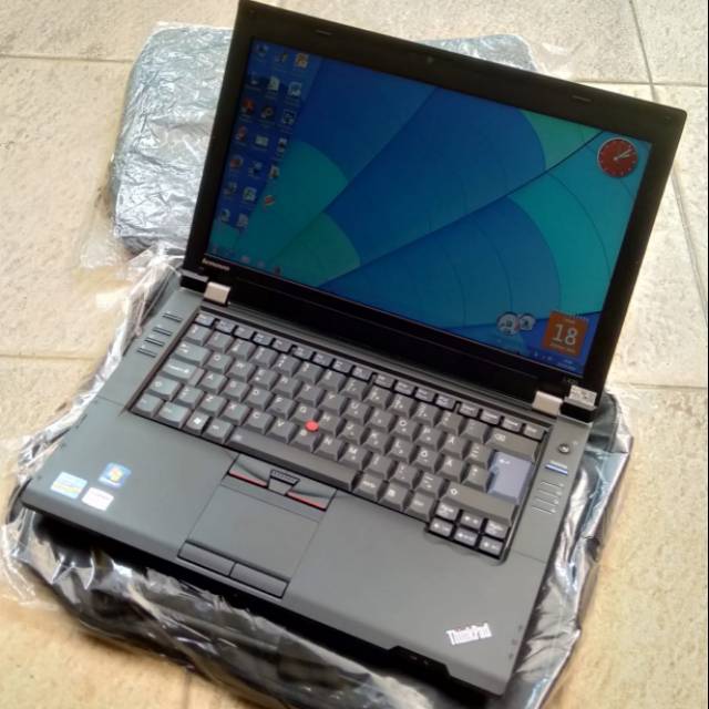 Leptop LENOVO