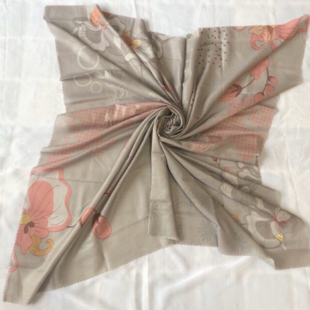 Voal premium glosy,naraya scarf