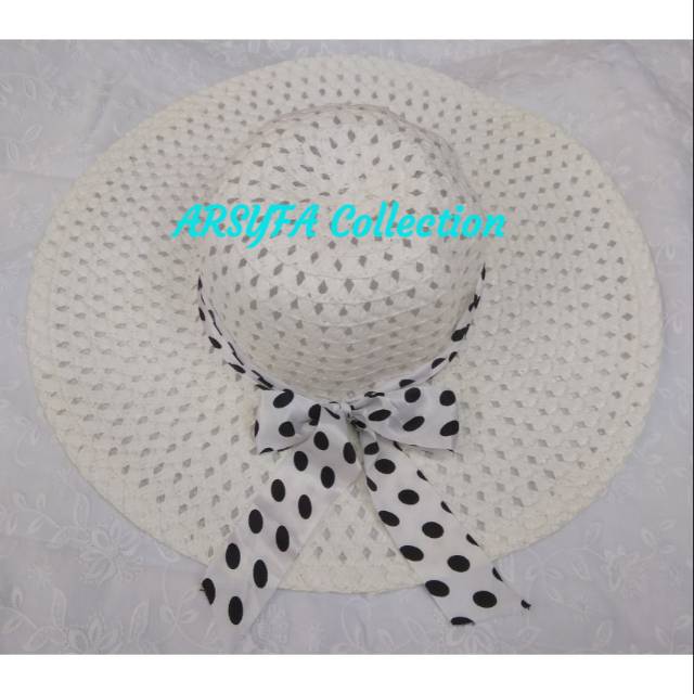 Topi Rajut Bundar Putih Wanita Dewasa