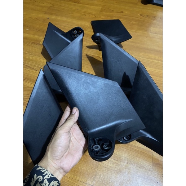 pangkon / dudukan spion grand livina