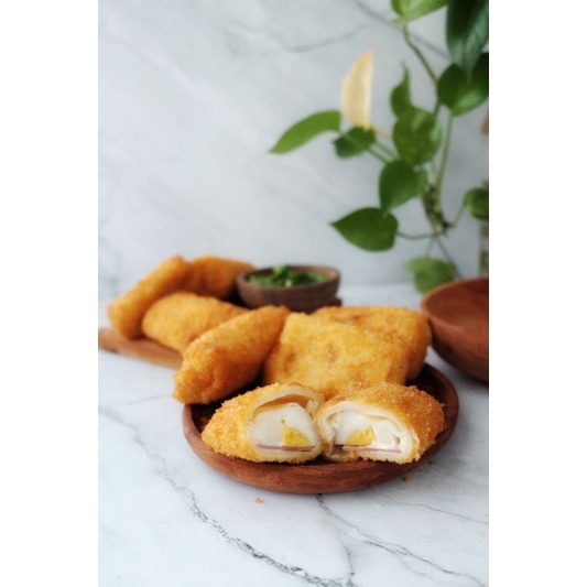 

10 pcs Risol Risoles Mayo Frozen Premium - Smoked beef GOSEND/GRAB