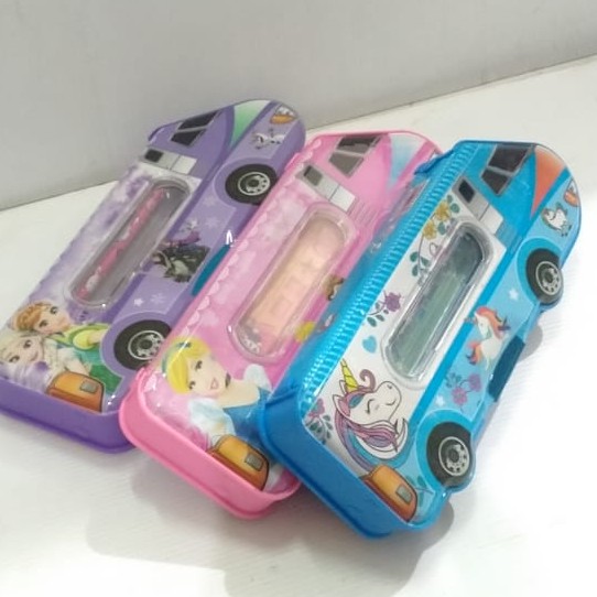 

Tempat Pensil Karakter Bentuk Mobil Lucu