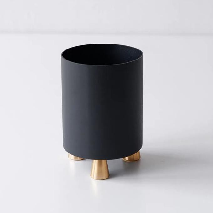 

Minimalist Desk Organizer/Pen Holder/Makeup Brush Organizer Holder - Black