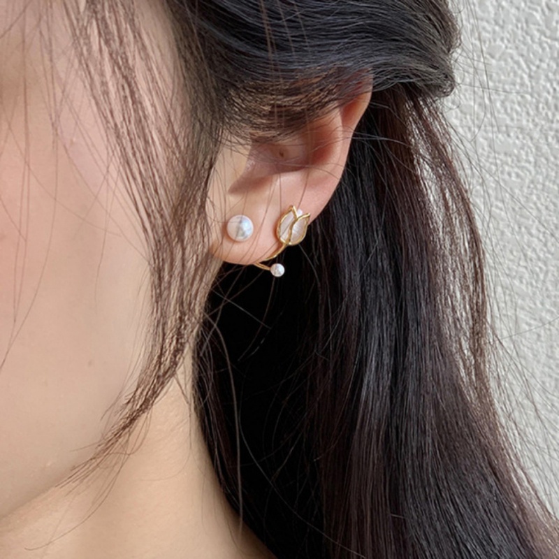 Anting Mutiara Bentuk Bunga Tulip