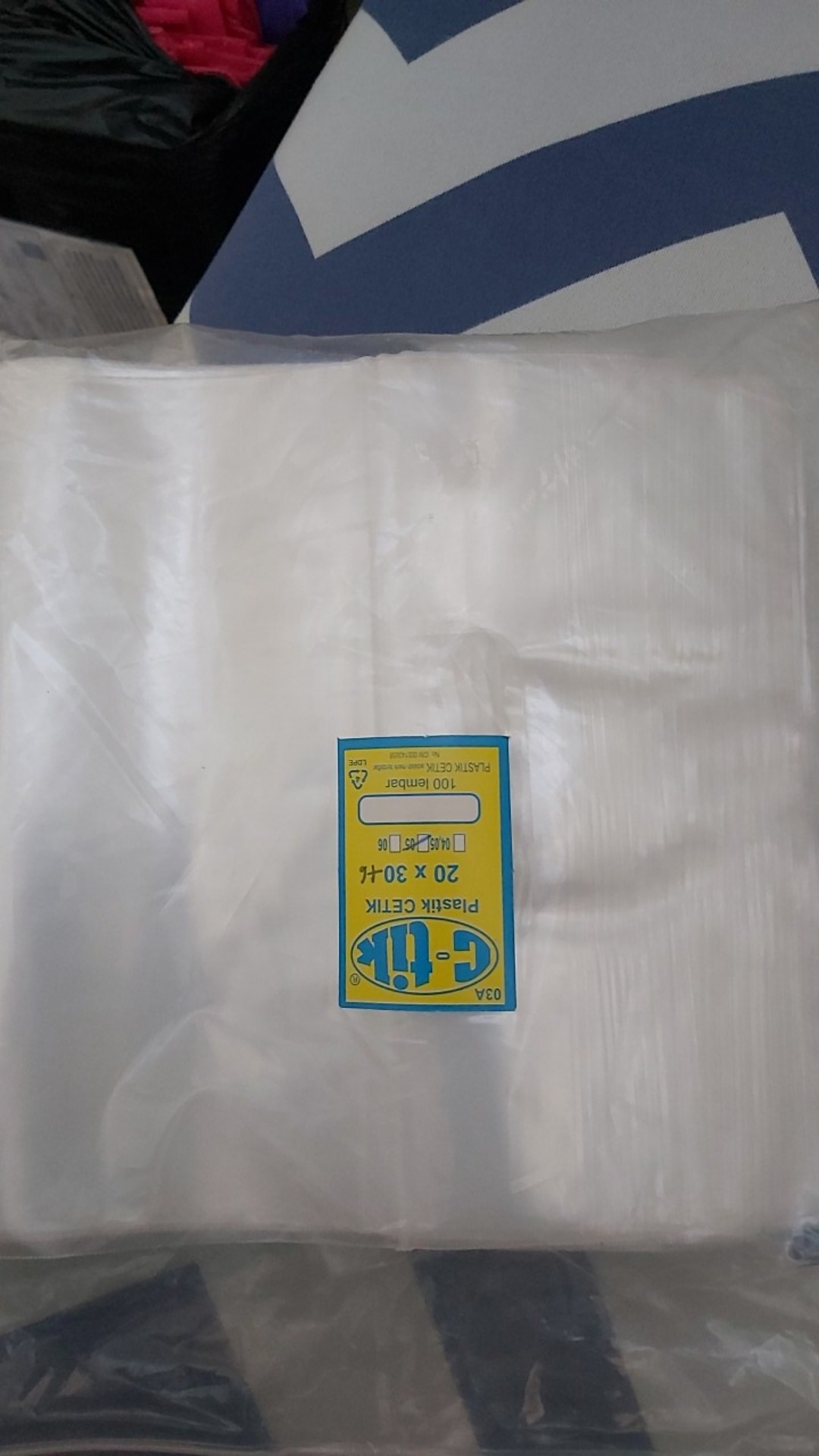 10 Lembar Kantong Klip Plong  Ziplock .plong Klip  20x30 +6 . Klip Plong Hijab .plastik Hijab