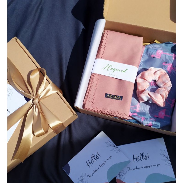 

GIFT BOX FLAMINGO/ HADIAH/ KADO/ HADIAH WISUDA/ HADIAH ULANG TAHUN/ KADO UNIK/ HADIAH HARI IBU/ HADIAH SIDANG/ HAMPERS LEBARAN/ HAMPERS