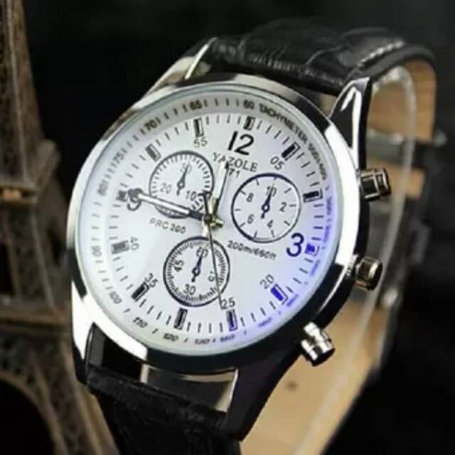 Casual Men Leather Strap Watch Water Resistant