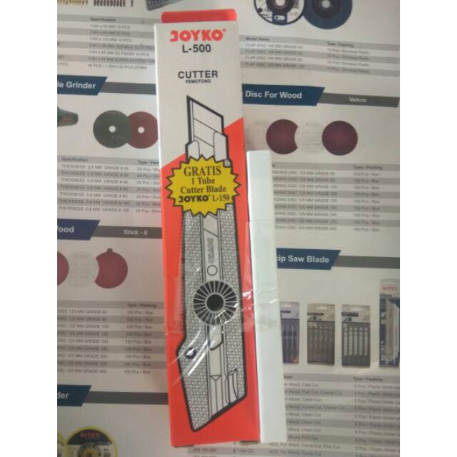 

Cutter Besar L 500 JOYKO Bonus Isi Cutter