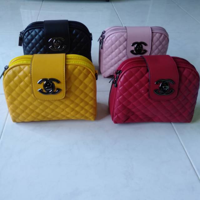 Tas selempang chanel