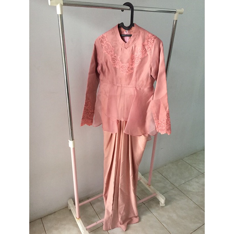 Preloved Dress kondangan, wisuda, lamaran - Dress organza pink