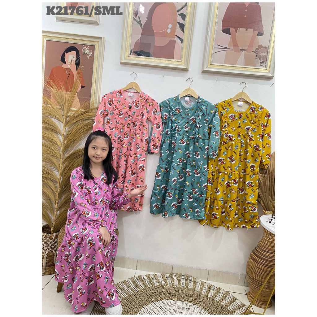 Gamis anak perempuan model ruffle rample motif BT21 bahan voxy merk latin (8-10 tahun)