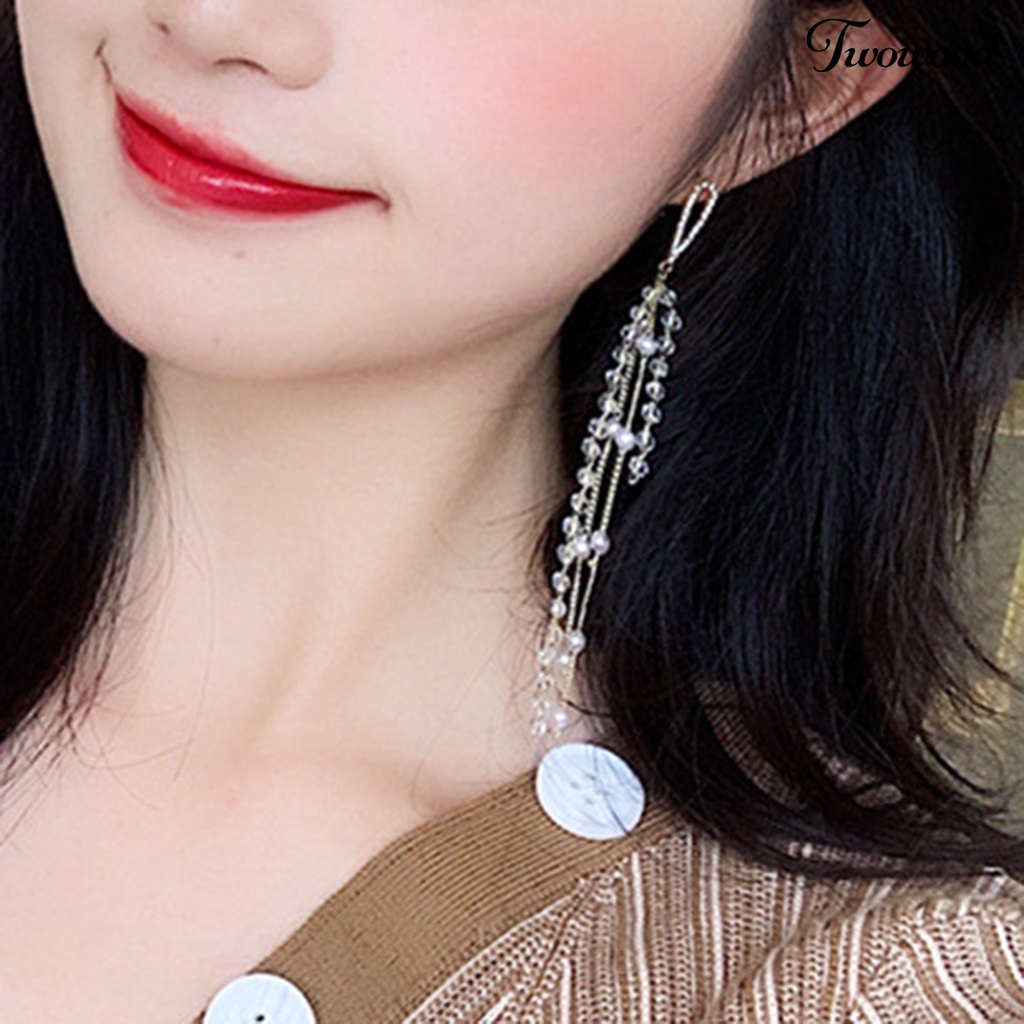 1 Pasang Anting Rumbai Desain Bunga Aksen Mutiara Berlian Imitasi Tahan Lama Untuk Wanita