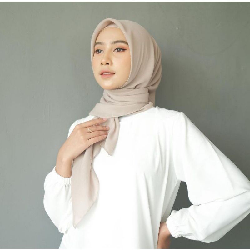 BELLA SQUARE SEGIEMPAT/ BELLA SQUARE POLYCOTTON