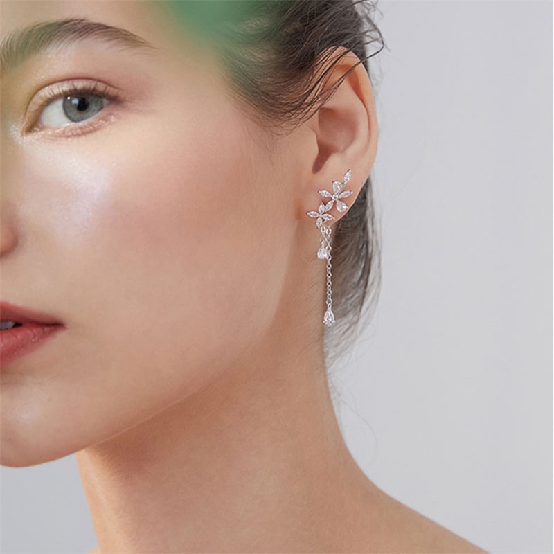Fashion Aksesoris S925 Sterling Silver Desain Lubang Suara Inlay Pendek Rumbai Bentuk Sederhana