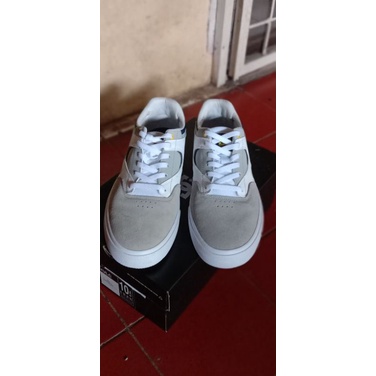 Sepatu Skateboarding DC Kalis Vulc