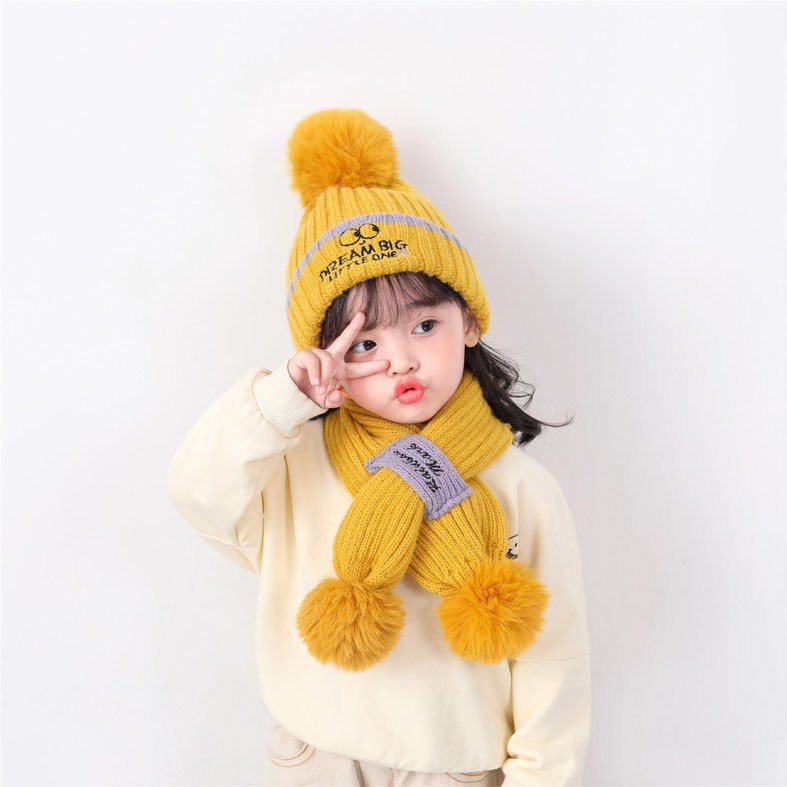 Topi Kupluk anak DREAM BIG / Topi Pompom anak