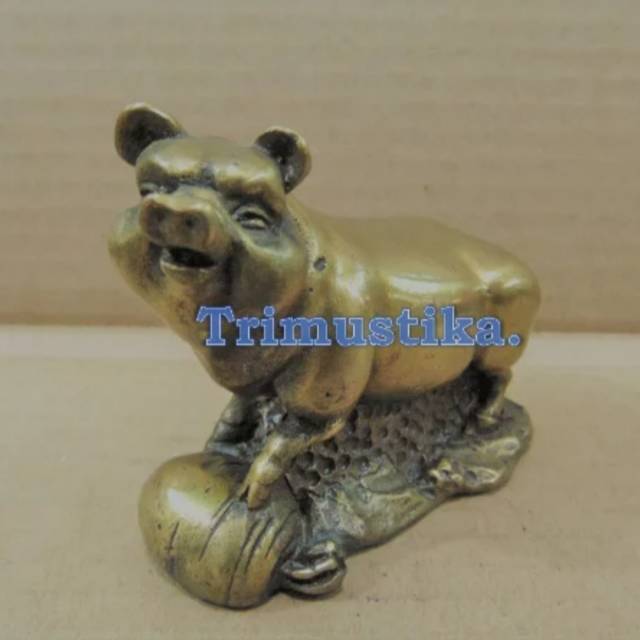 Patung Shio Babi Kuningan