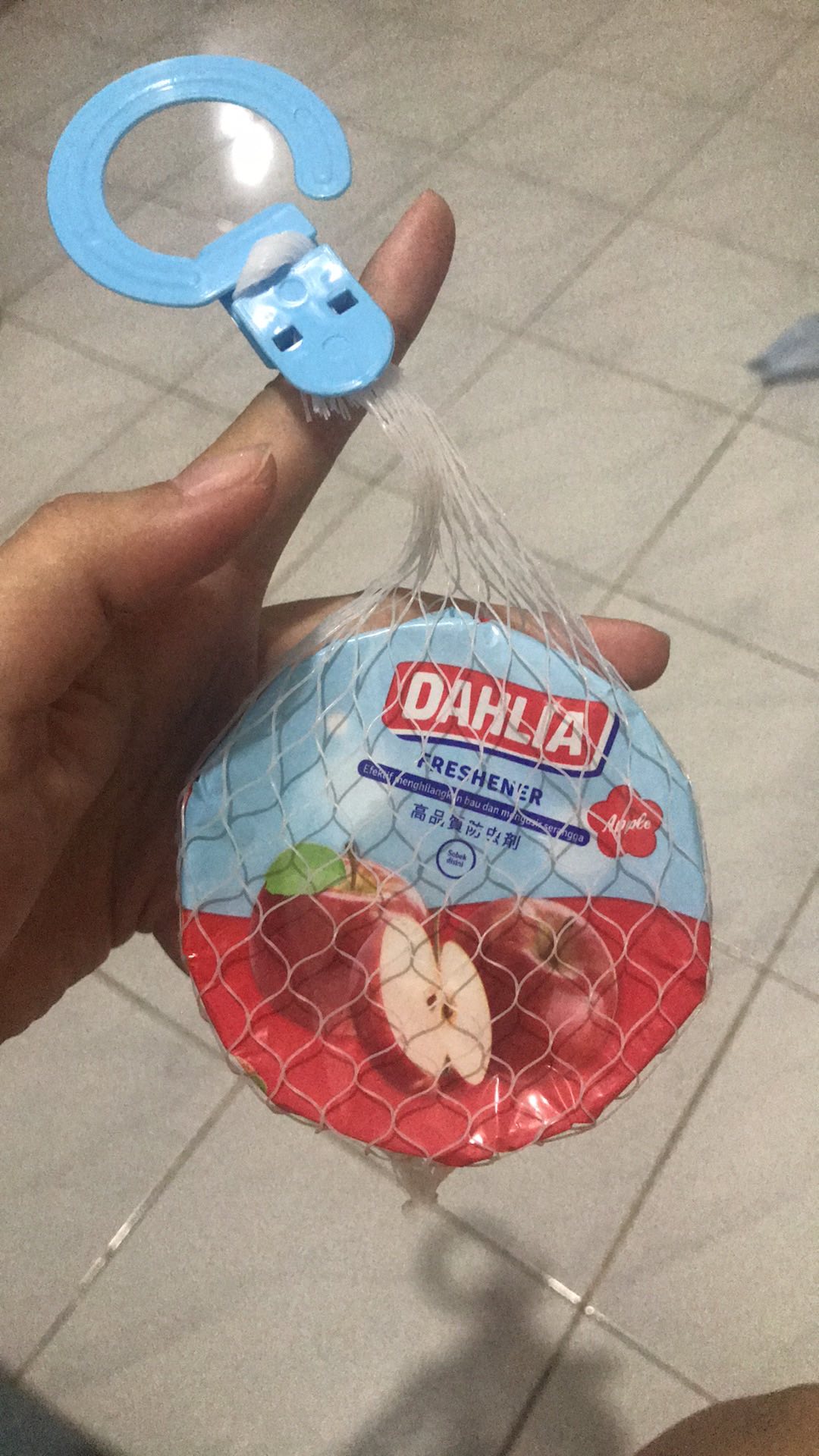 Dahlia Kamper Freshener Gantung