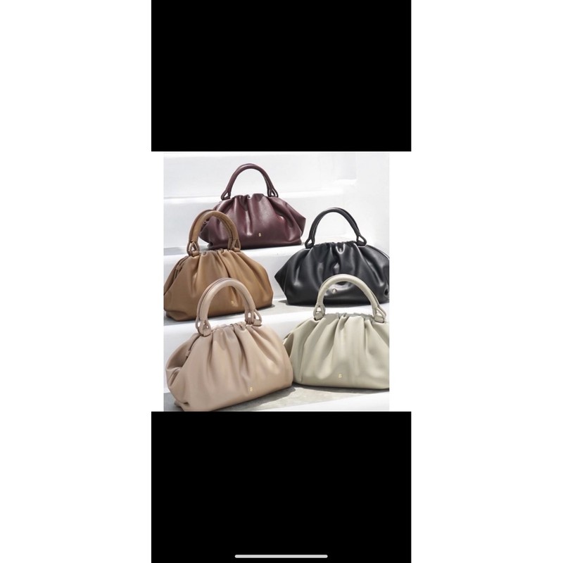 buttonscarves cloud bag (caramel)