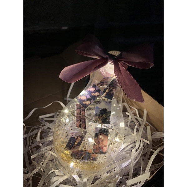 

kado unik bohlam photo jar | kado unik | kado pernikahan | kado lucu | kado murah | kado ulang tahun cewek cowok | kado anniversary | kado pernikahan | hampers | kado wisuda
