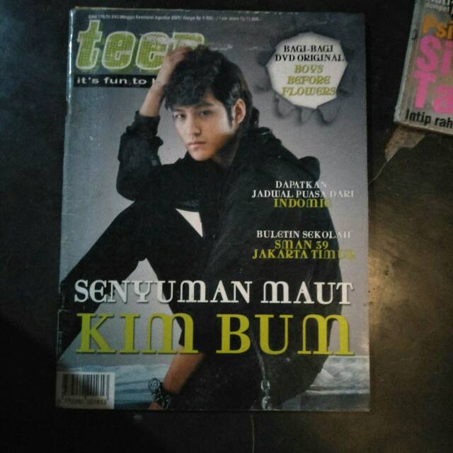 Tabloid Teen 2009