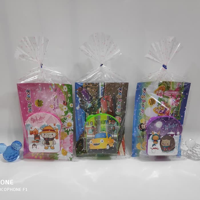 

paket souvenir ulang tahun/ buku mewarnai tempat makan roti bingkisan