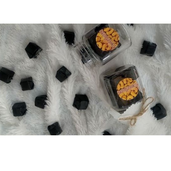

Coklat Piramid Laburan Silverqueen Asli Kwalitas Premium