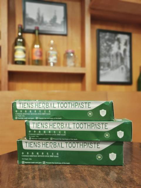 

Herbal toothpasste
