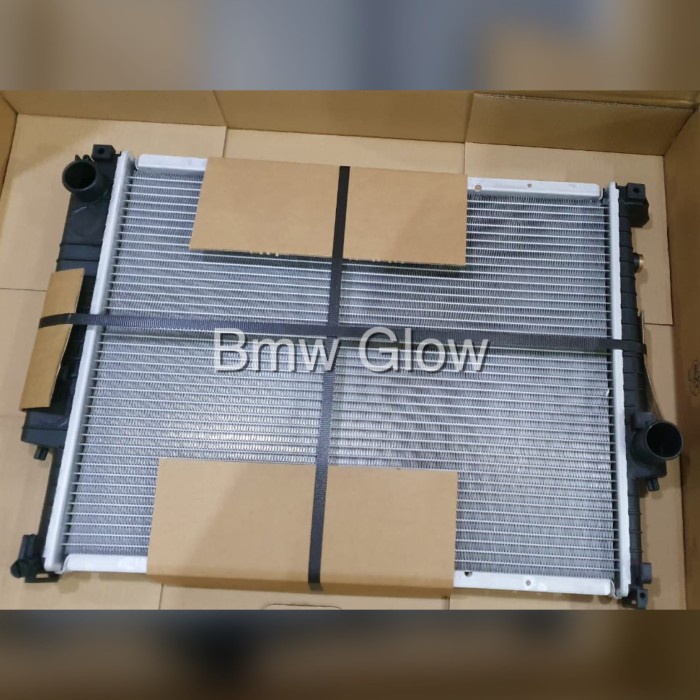 Radiator BMW 320i 328i E36 17111728908 Nissen