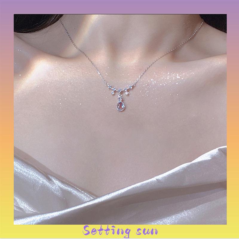 Kalung Wanita Korea Water Drop Necklace All-match Niche Design Light Luxury Moonstone Aksesoris Wanita