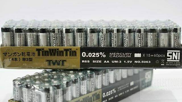 Baterai TWT AA 1.5v hitam