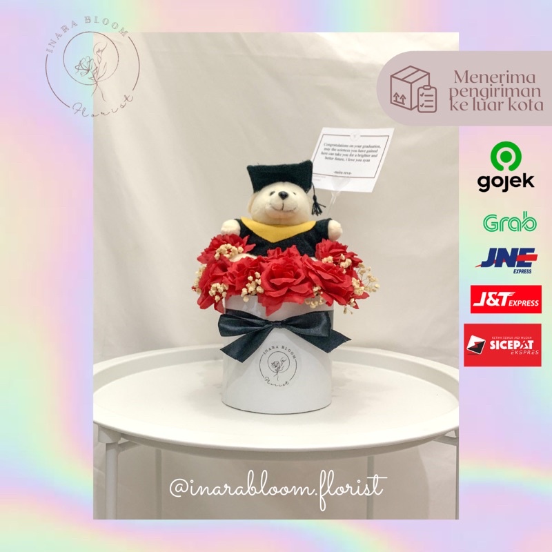 buket bunga wisuda murah/ bouquet wisuda murah/ bunga box wisuda/ boneka wisuda murah/ hadiah boneka