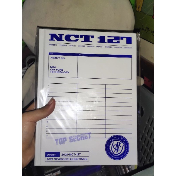 READY STOCK  BACA DESC  SHARING SEASON GREETINGS NCT 127 2021 DIARY  REASY STOCK DIARY NCT 127 SHARI