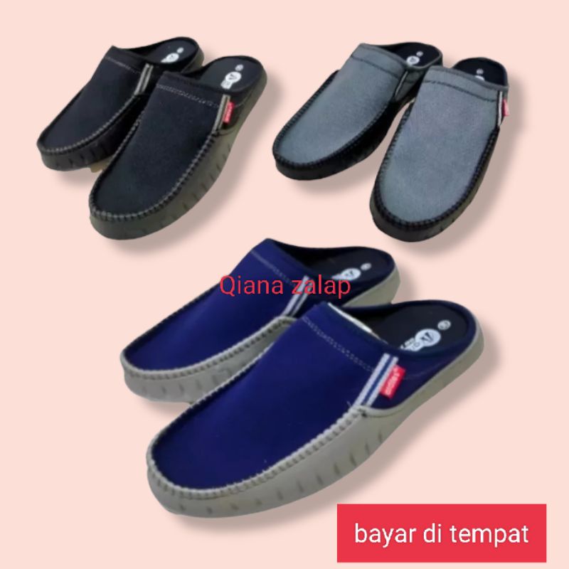 sepatu santai sepatu slop  terlaris. kuat anti air.