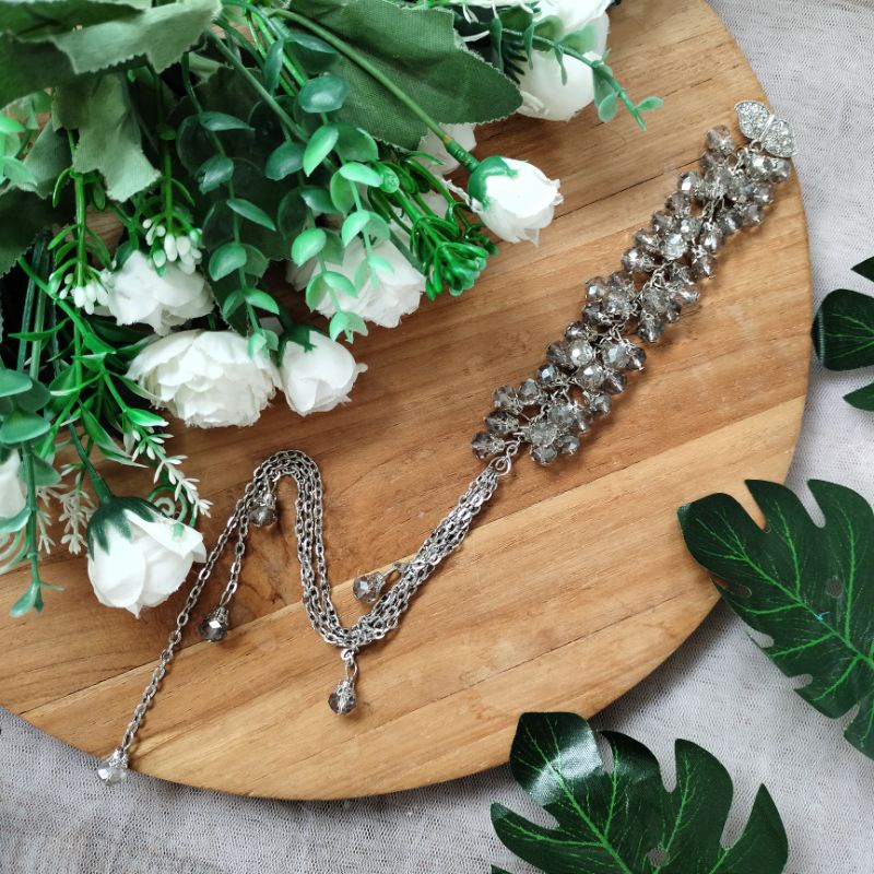 Syaira brooch / bros dagu juntai panjang-Abu