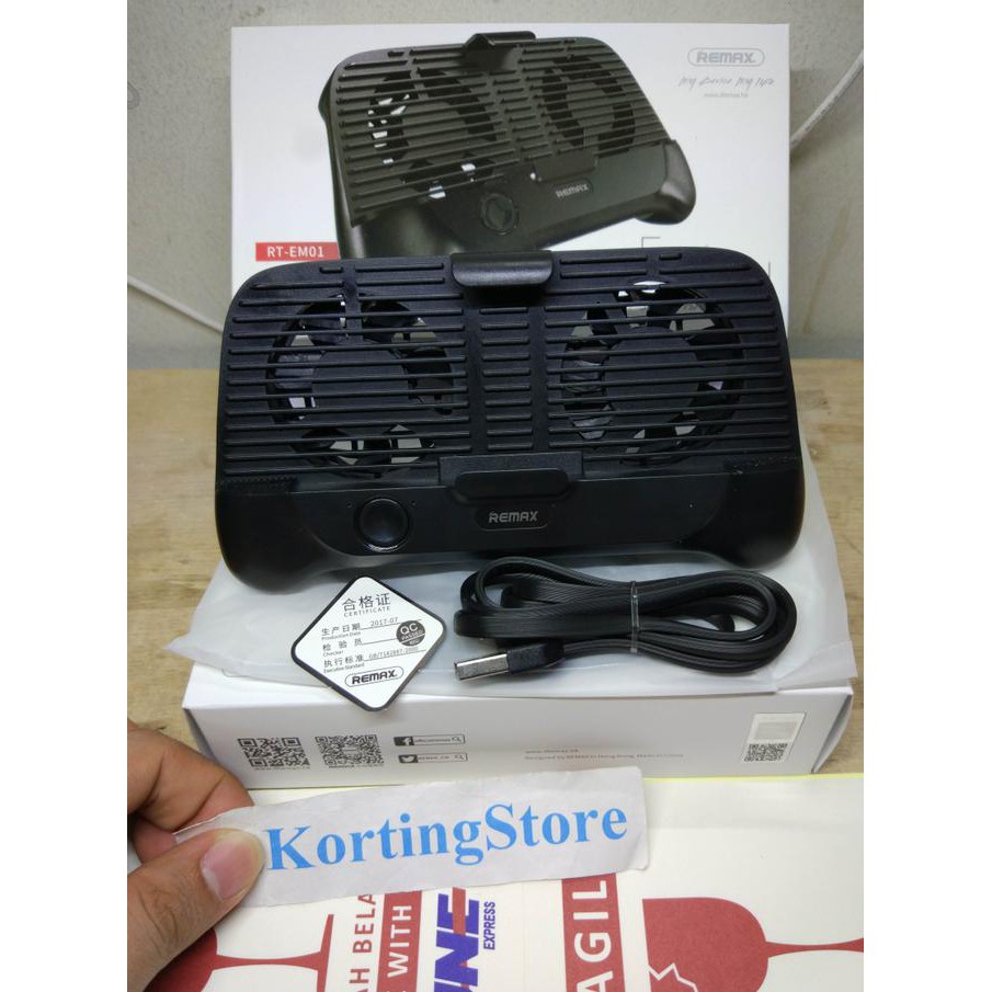 Terbaru Remax Smartphone Cooling Gamepad Rt-Em01 Stand Pad Handphone Hp Ori - Hitam Best Seller