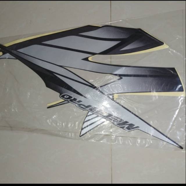 Striping sticker Megapro Primus 2007 2008 hitam