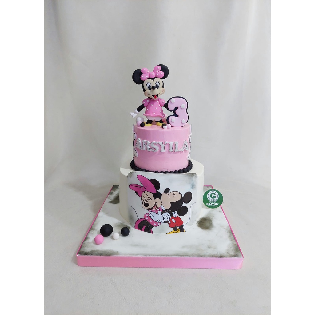 

MINNIE MOUSE UK 15+10CM BIRTHDAY CAKE