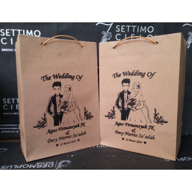 

PAPERBAG KRAFT COKLAT , EDISI WEDDING SIZE KECIL PXLXT 15X9X21