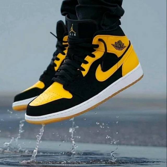 black and yellow retro 1s