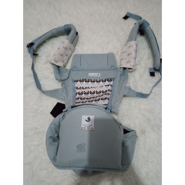 gendongan hipseat pognae lecarri organic preloved