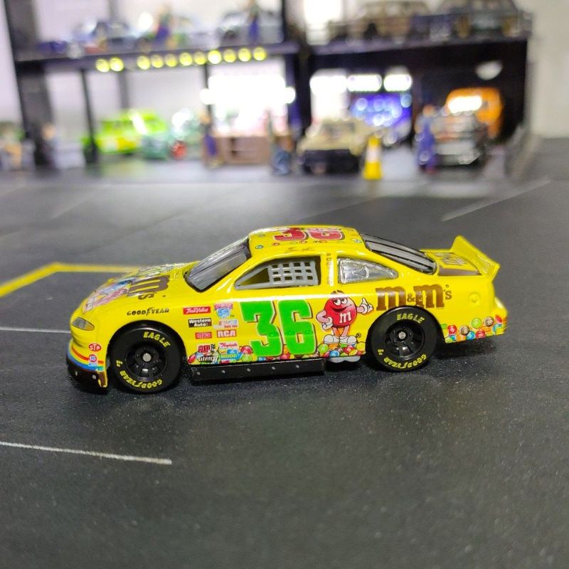 Racing Champions Nascar 50th - Ernie Irvan No.36 M&M's 2nd Loose
