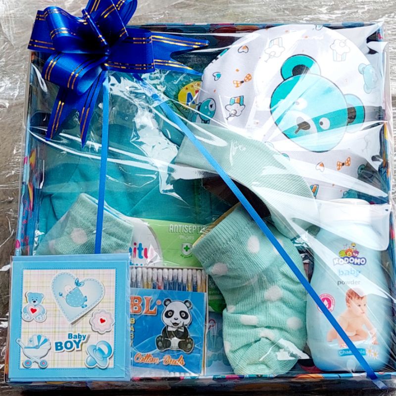 Hampers Set Kado Bayi Topi Baju Bedak kaus Kaki Tisu dan Cotton buds