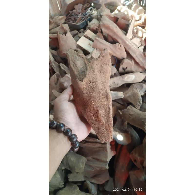 bahan kayu gaharu bongkahan