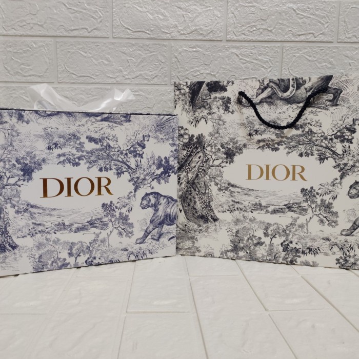 

SALE Paket Paperbag+Box DIOR