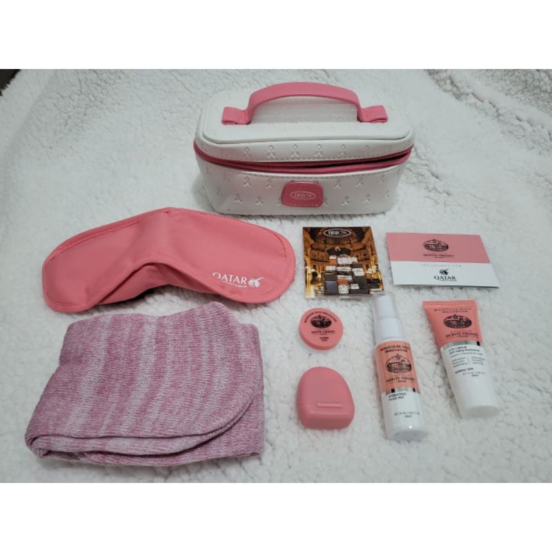 Amenity Kit Bric's by Qatar Airways colour White
