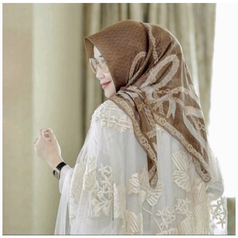 Prelove Buttonscarves Chain series extended in WOOD