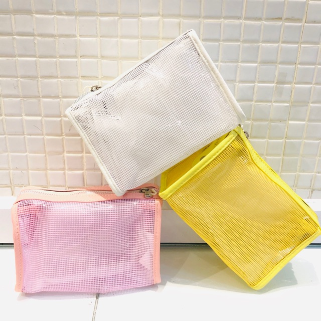 Pouch kosmetik miniso