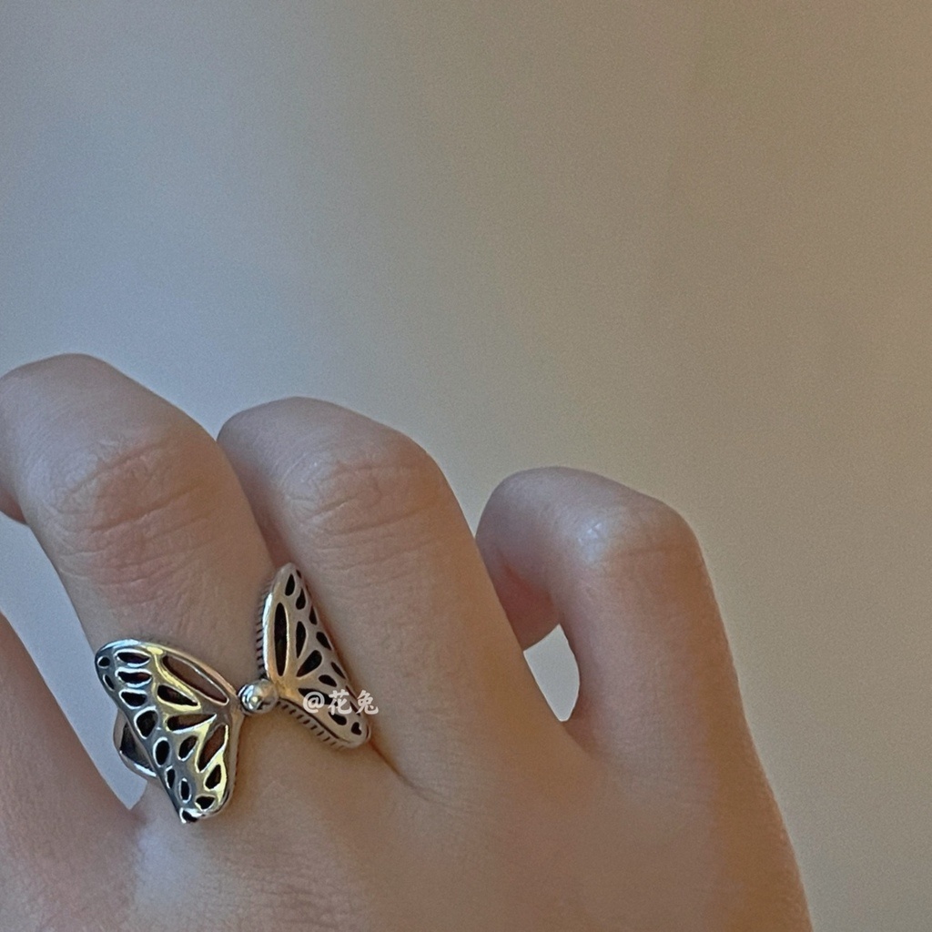 Cincin Model hollow out butterfly Gaya Retro Untuk Wanita